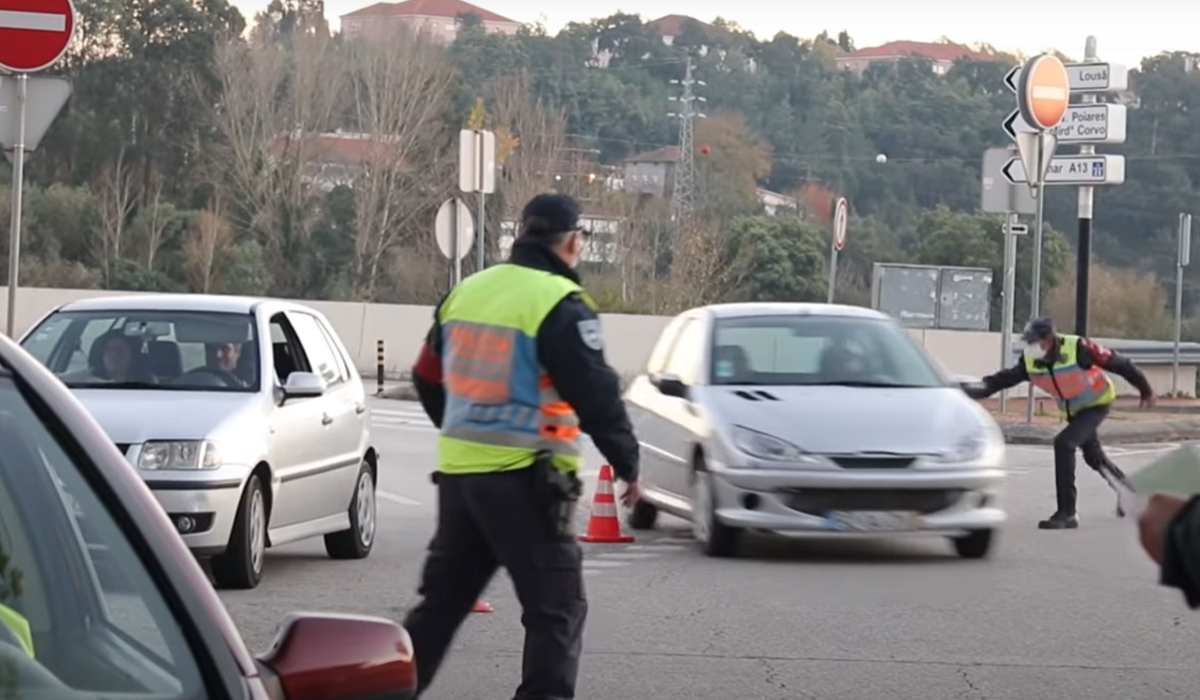 Read more about the article Condutor foge a Operação STOP em Coimbra e quase atropela agentes da PSP