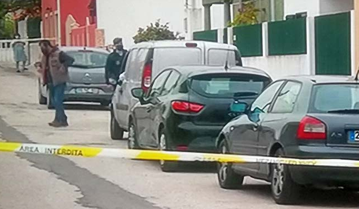 Read more about the article Ladrão de 29 anos morto à facada por dono de casa que tentava assaltar