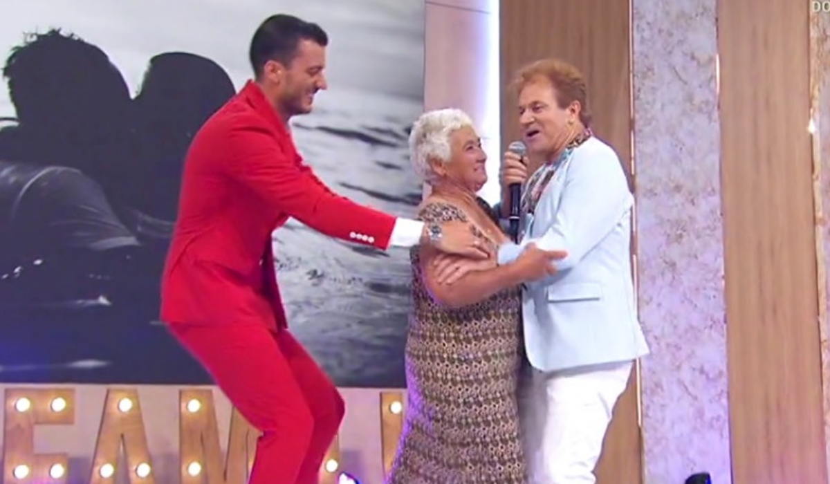 Read more about the article Virinha volta à TV e gera onda de críticas com palavrões: “Momento muito infeliz”
