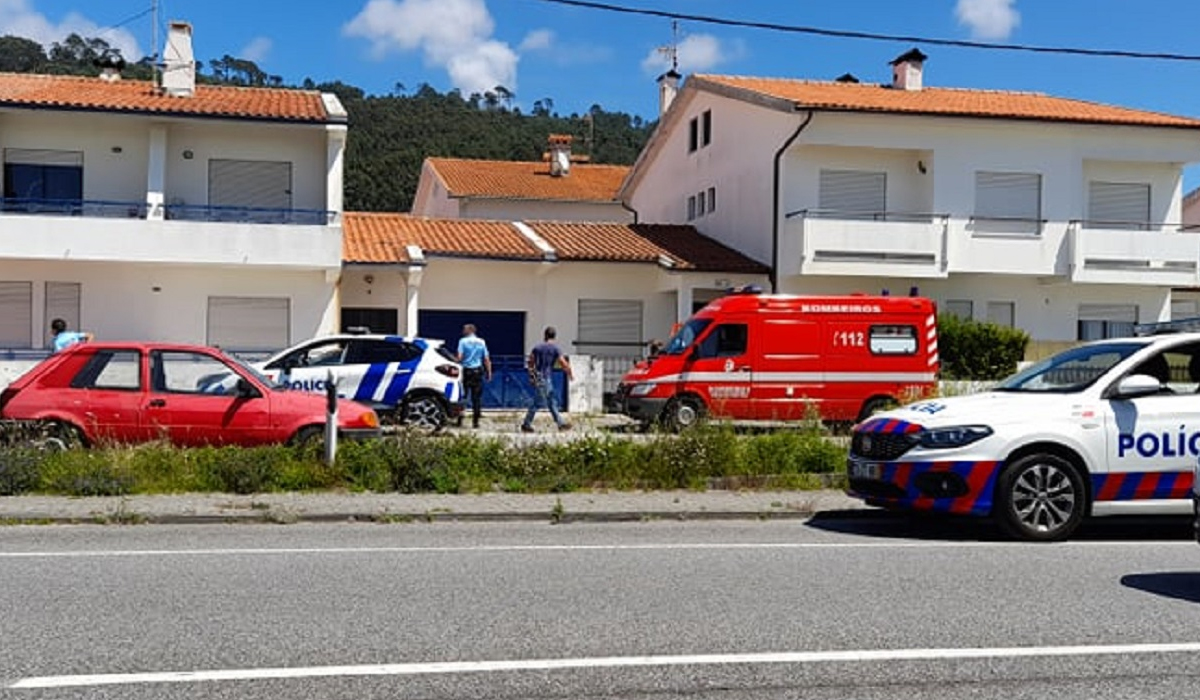 Read more about the article Jovem de 25 anos agride agente da PSP e barrica-se com arma dentro de casa em Viana do Castelo