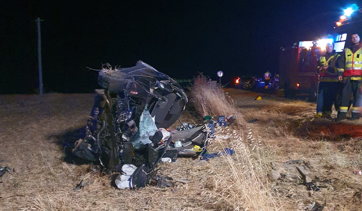 Read more about the article Noite trágica em Beja: Acidente com 3 carros faz dois mortos e deixa criança em estado grave
