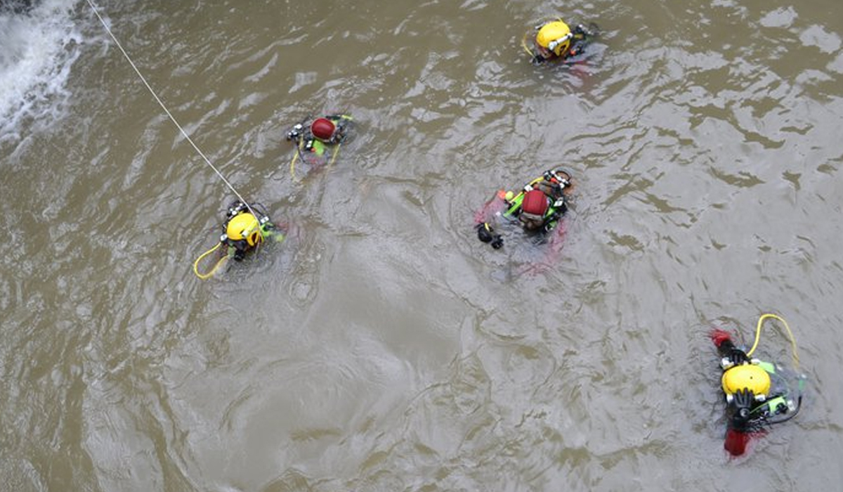 Read more about the article Cinco jovens encontrados mortos dentro de um carro submerso num lago em França