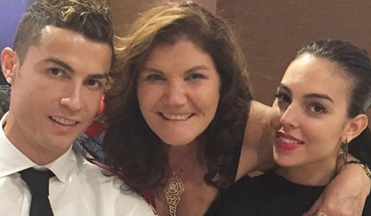 Read more about the article Dona Dolores responsável por travar casamento entre Georgina e Ronaldo