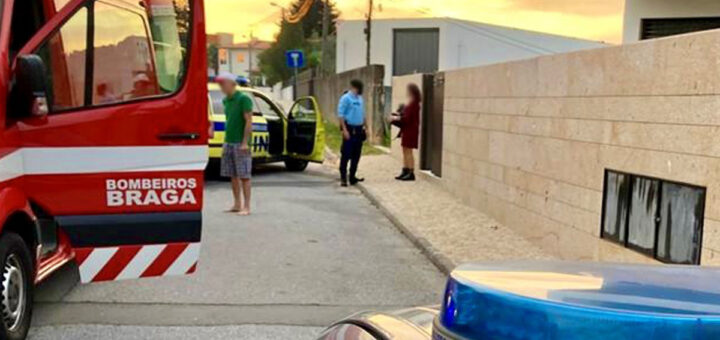 Bebé de 2 anos cai para a piscina e pai salva-o da morte, em Braga. Está em estado grave