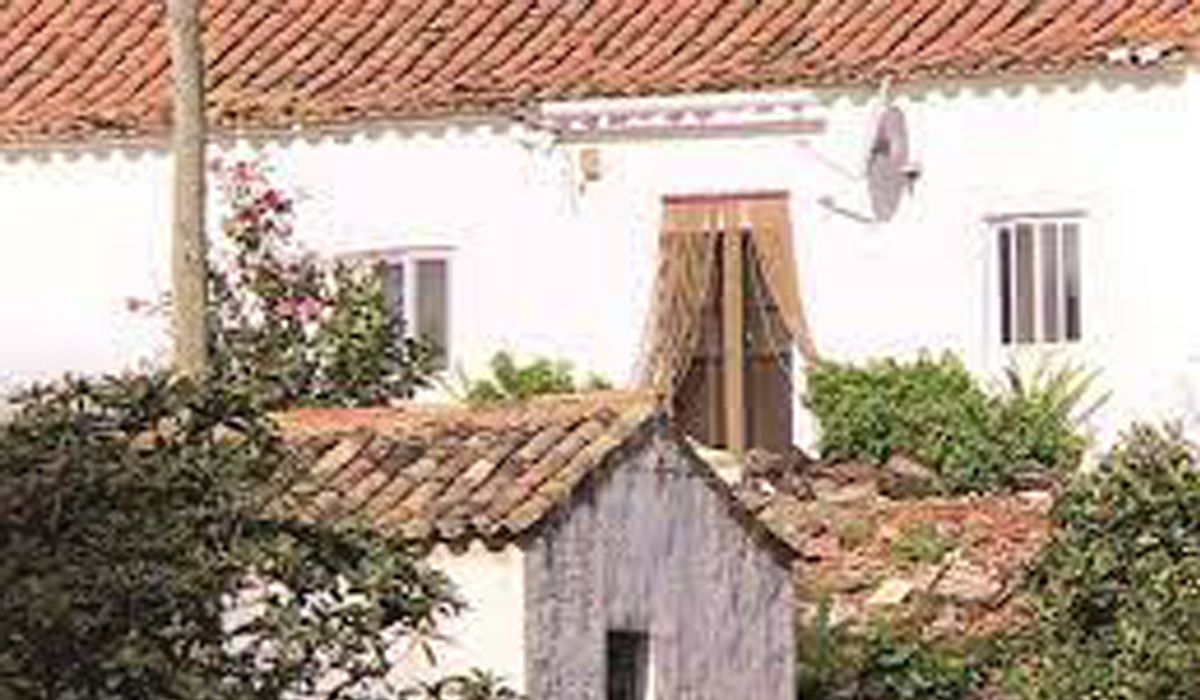 Read more about the article Tragédia em São Bartolomeu de Messines: Homem mata mulher com arma de caça