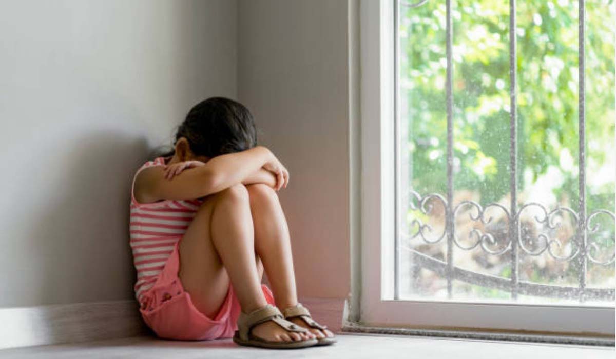 Read more about the article Pai confronta o violador da filha de 13 anos em Vila Franca e acaba esfaqueado. Agressor tem 23 anos