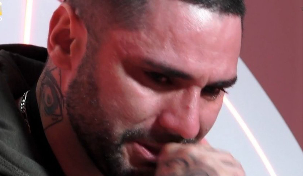 Read more about the article “Vou-te esfaquear seu porco”: Leandro vive pesadelo após ameaça de morte