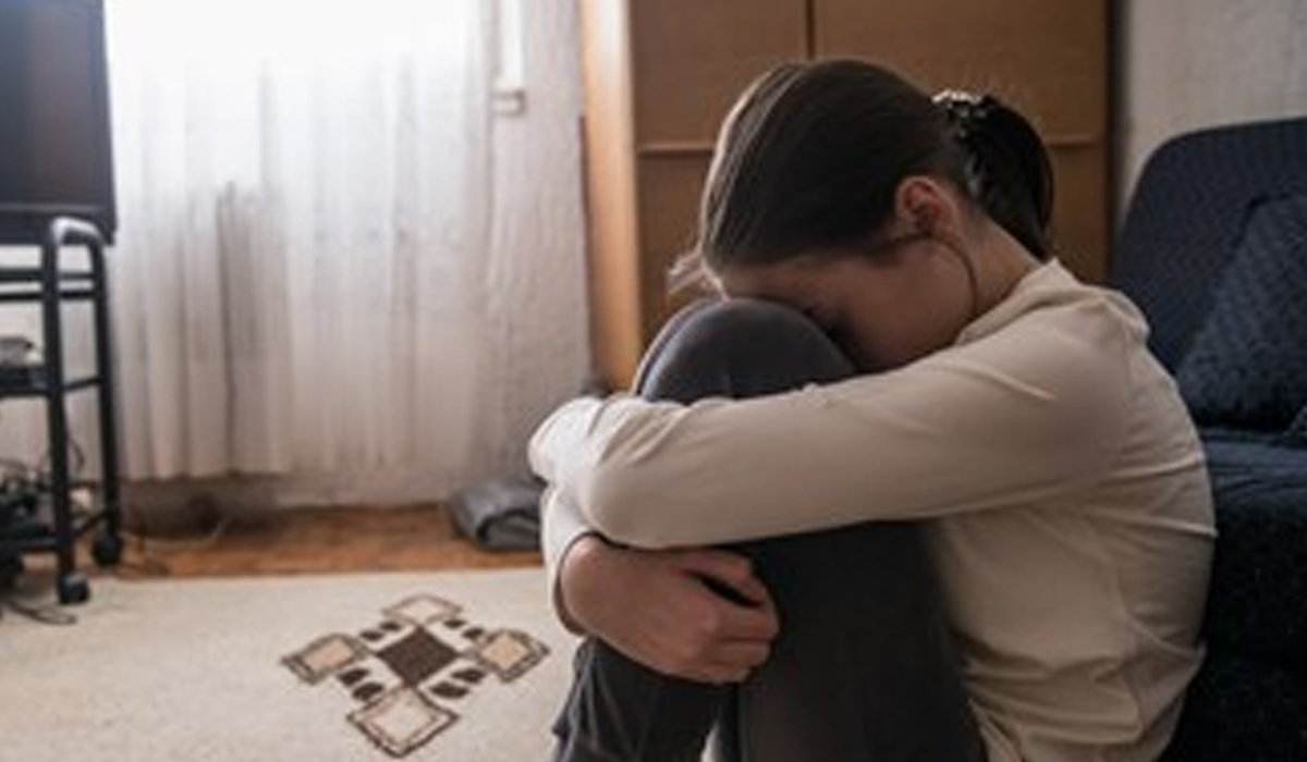 Read more about the article Menina de 4 anos violada por rapaz de 13 anos amigo da família em Cascais