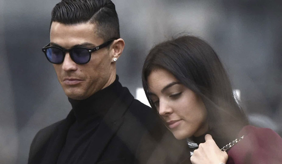 Read more about the article Especialista explica o que poderá ter causado a morte do filho de Cristiano Ronaldo