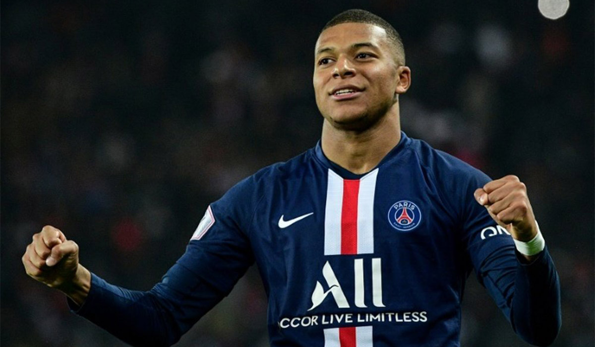 Read more about the article Mbappé renova com PSG e passa a receber 167 mil euros por dia