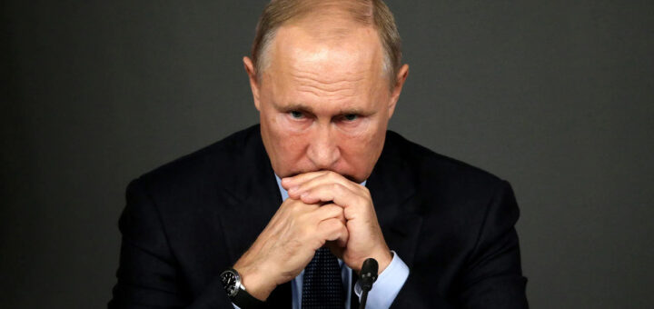 Vladimir Putin operado a cancro. Líder russo obrigado a transferir poder, diz antigo general da inteligência russa