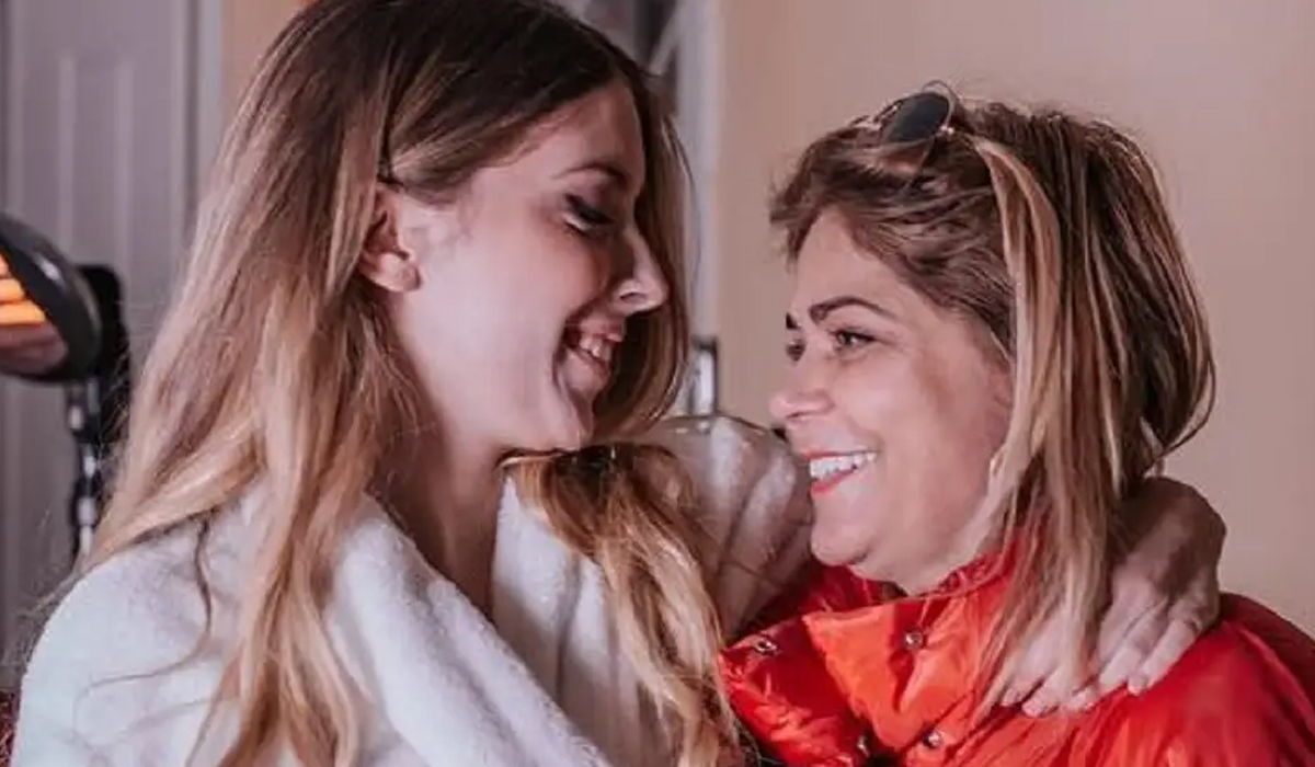 Read more about the article “O amor pela minha filha é o motor que me move”: Mãe de Sara Carreira escreve homenagem à filha