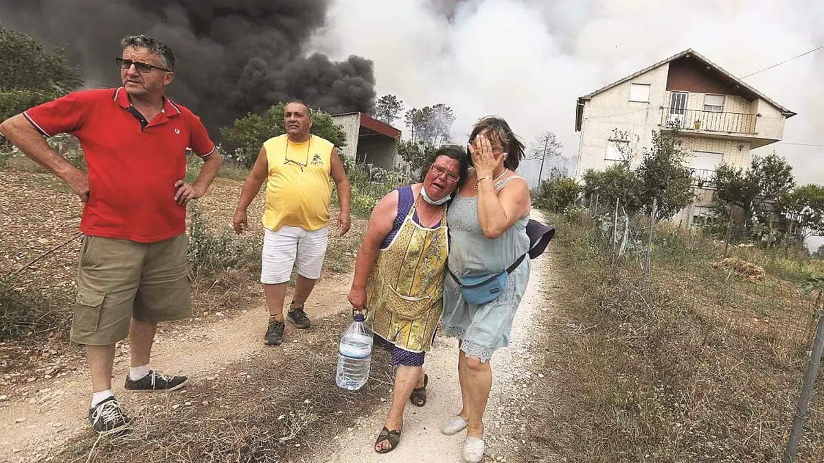"Fiquei sem nada, estou sozinha": Moradora de Ansião desesperada relata drama vivido durante incêndio