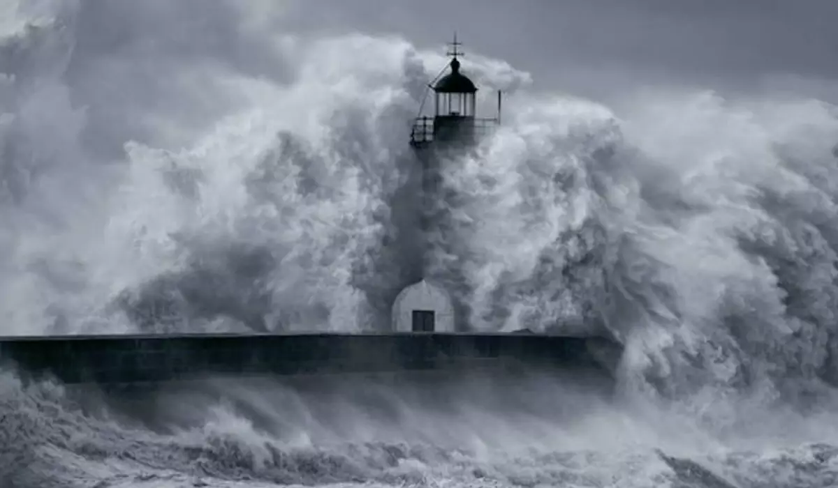 Proteção Civil deixa alerta devido ao ciclone Danielle que se aproxima de Portugal