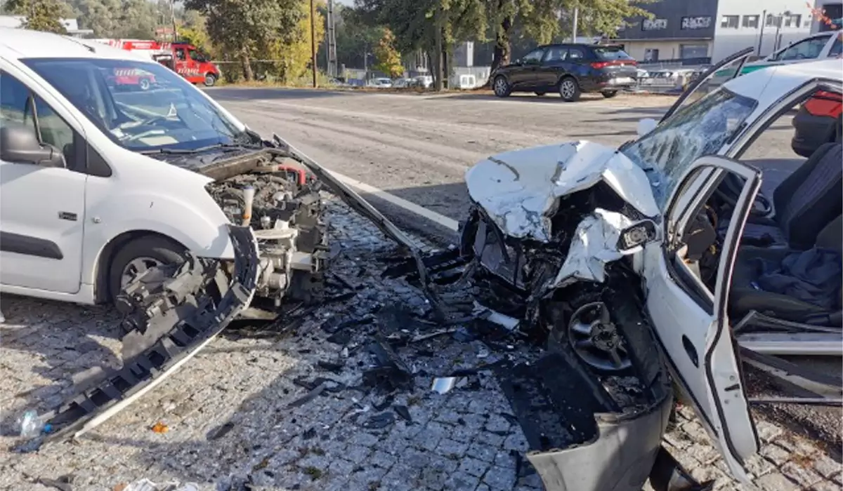 Jovem de 25 anos morre em acidente contra carrinha em Felgueiras