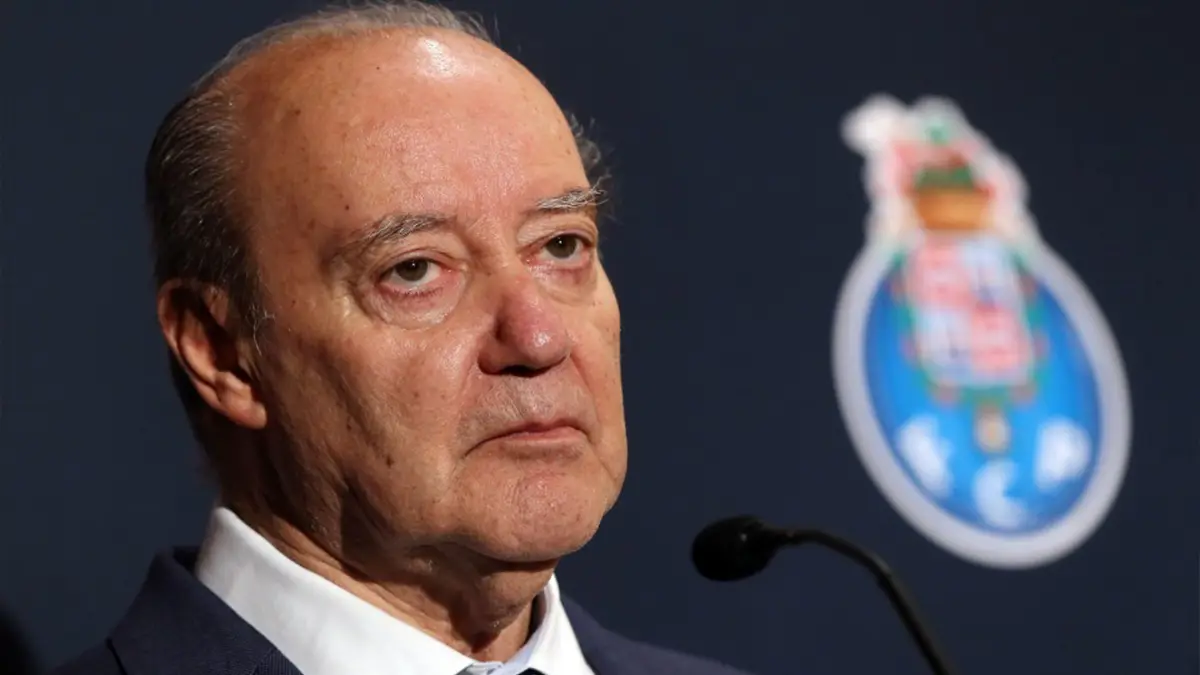 UEFA ameaça FC Porto com multa e exclusão das competições europeias por incumprimento do fair-play financeiro