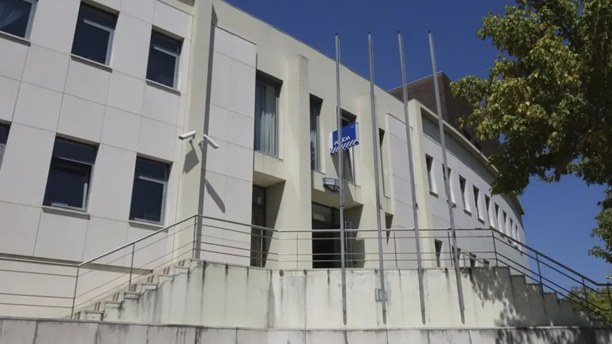 Mulher ataca agente da PSP na esquadra de Coimbra