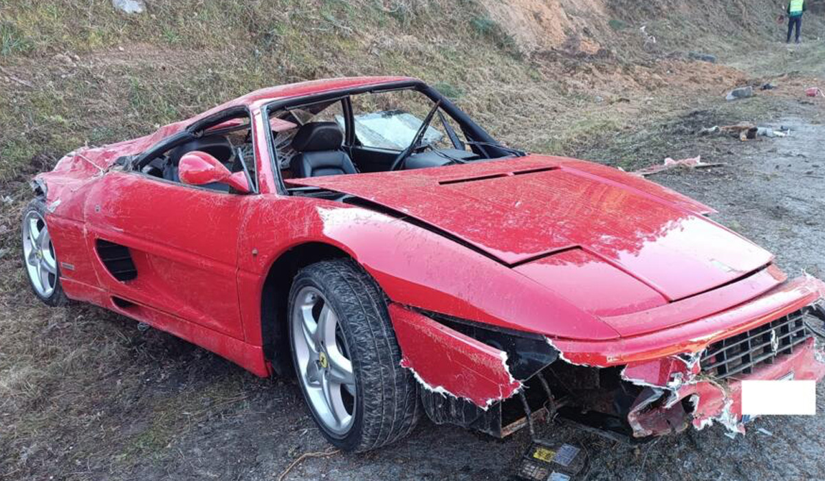 Read more about the article Jovem de 33 anos ferido com gravidade em despiste com Ferrari em Monção